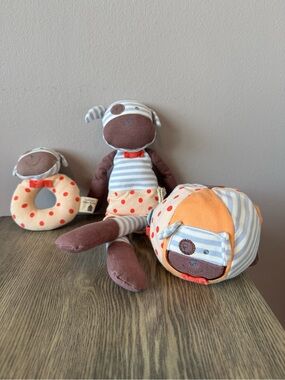 Apple Park Organic‎ Farm Buddies Boxer Dog Rattle Plush Teether Ball Set of 3